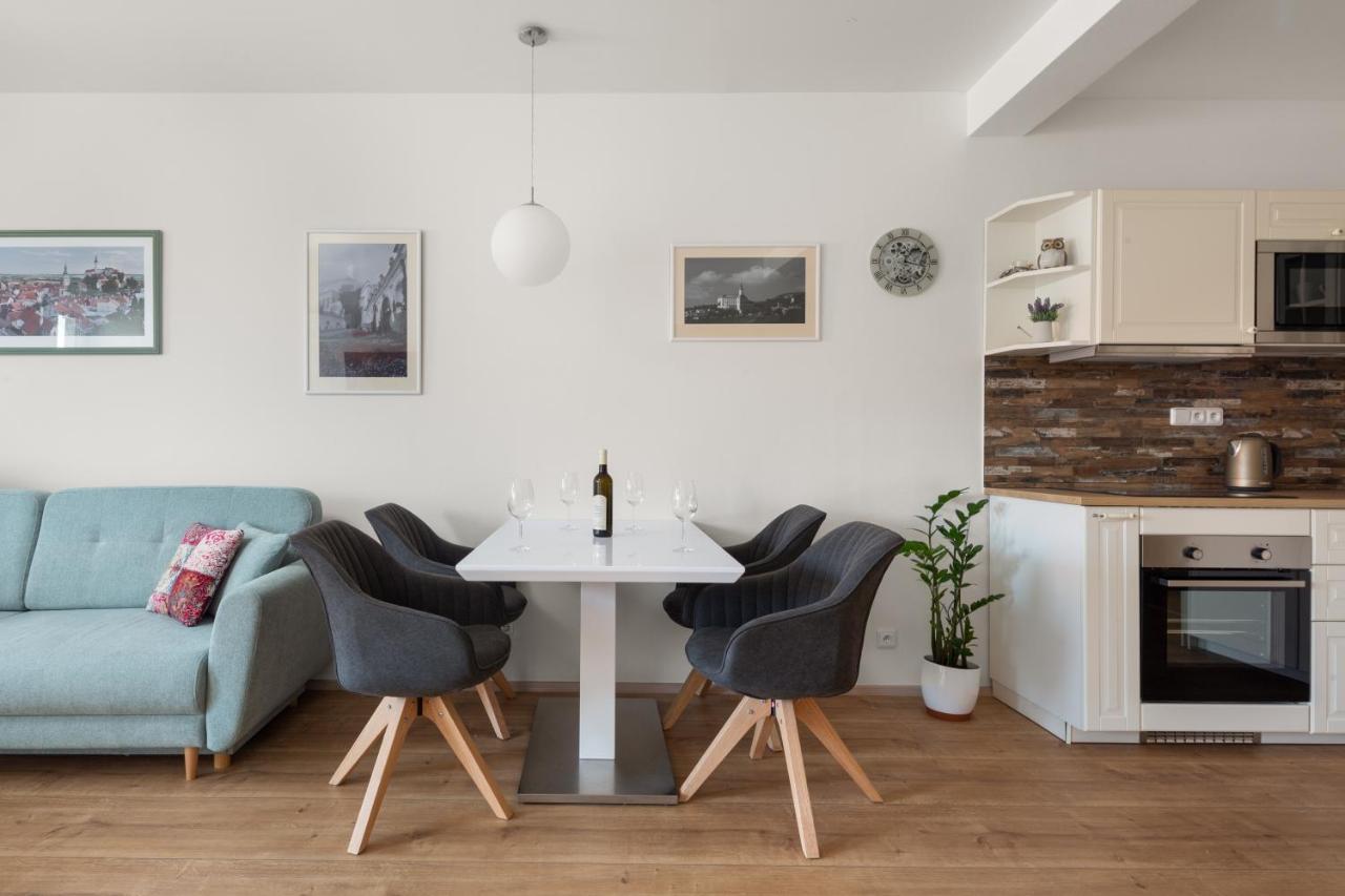 Rezidence Konevova, Mikulov Apartamento Exterior foto