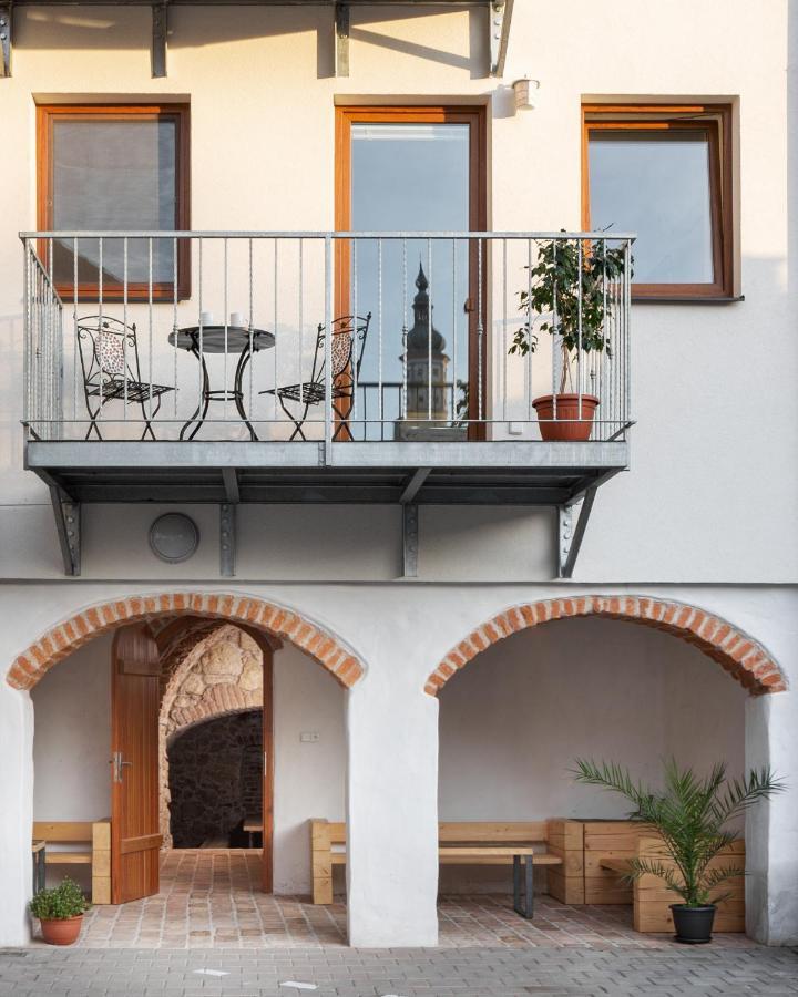 Rezidence Konevova, Mikulov Apartamento Exterior foto